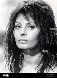 Mann von la mancha 1972 sophia loren -Fotos und -Bildmaterial in hoher  Auflösung
