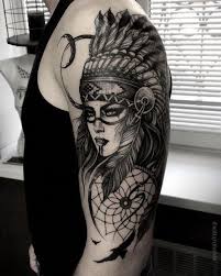Indian style headdress, chief warbonnet native american inspired, short length, black and white handmade with feathers and faux fur hat circumference 59 cm approx, 23,2 inches approx. Cherokee Indian Girl Tattoo Novocom Top