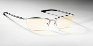 As mentioned above, uv blue light from computer or mobile screens can be very harmful to eyes. What Kind Of Eye Wear Can I Use To Protect My Eyes From Being Irritated From Staring At A Screen All Day Super User