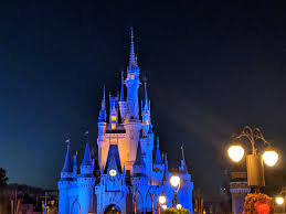 Money Saving Tips That Got My Family Of 6 To Disney For Cheap Money Saving Tips Saving Money Disney
