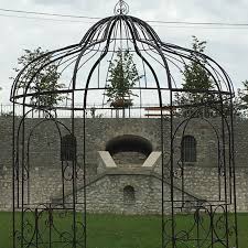 Créez un lieu propice au repos dans votre jardin avec cette gloriette de jardin en acier gris anthracite. Tonnelle Gloriette De Jardin En Fer O215 Cm L Originale Deco