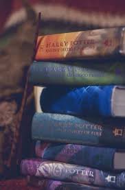 There are 46 harry potter aesthetic desktop wallpapers published on this page. Wallpaper Harry Potter Series Books
