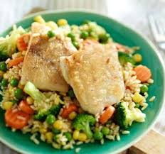 Gebratenes Fischfilet Auf Gemuse Reis Rezept Rezept Rezepte Gesund Fischfilet Rezepte