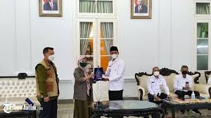 Pln memberikan listrik gratis pln bagi pelanggan 450 va, serta keringan berupa diskon listrik sebesar 50 persen bagi pelanggan listrik daya 900 va kategori penerima subsidi ( listrik gratis 3 bulan). Https Jatim Tribunnews Com 2021 05 09 Ludes Kandang Sapi Warga Sampang Dilalap Si Jago Merah Alami Kerugian Rp 50 Juta Jelang Hari Raya Https Cdn 2 Tstatic Net Jatim Foto Bank Images Kandang Sapi Pahri Terbakar Jpg Kondisi Kandang Sapi Yang