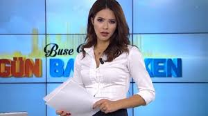 Türkiye'nin başarılı ve güzel haber spikeri şuan ''ntv'' de boy gösteren buse yıldırım ile keyifli bir röportaj gerçekleştirdik. Ntv Ana Haber Bulteni Nde Sultan Arinir In Yerine Buse Yildirim Getirildi Medyafaresi Com Mobil