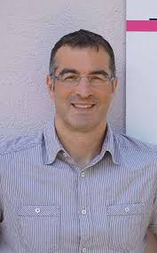 Pardisla schlägt Brücke