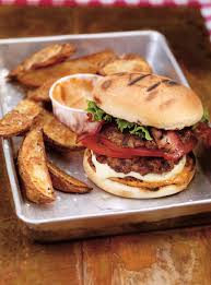 Hamburgers Triples Epices Ricardo Recipe Recipes Yummy Food Gourmet Burgers