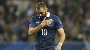 Dembélé forfait jusqu'à la fin de l'euro 2021. Euro Tellement Fier Benzema Savoure Son Retour En Equipe De France Mbappe Aussi Lci