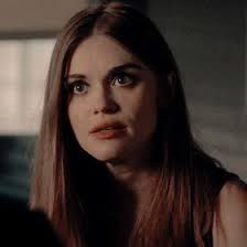 𝖎𝖗𝖎𝖘 𝖑𝖔𝖇𝖔 (irslobz)