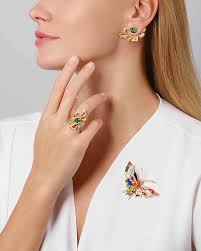 Empresses are hard to come by these days, but there is a new generation of millennial royalty rising through social media ranks. Mylifestylenews Chaumet In Bloom