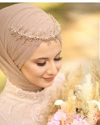 Instagram Da Nisanur Hayrunnisa Turban Aksesuar Nisanur Moda Aksesuar Fotograf Cekimi Dugunfotografcisisevilay Gelin Pozlari Turbanlar Guzel Turban