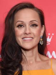 Crystal Lowe's Instagram, Twitter & Facebook