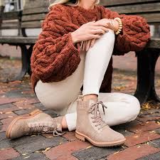 I love shoes, but being a size 11, plantar fasciitis sufferer and all around busy mom, i tend to always wear the same shoes over and over again, or worse, purchase a shoe for one time wear! Comfortable Women S Shoes Sofft Shoes