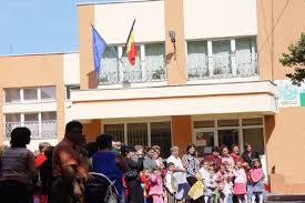 26 telefon / fax 021.335.35.78. Primaria Sectorului 3 Directia Invatamant Cultura Bucuresti