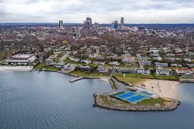 Call now to schedule a tour New Rochelle N Y A Waterfront Suburb With A Socioeconomic Mix The New York Times