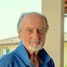 Amazon.com: John Hooper: libros, biografía, última actualización