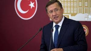İyi̇ parti kocaeli milletvekili lütfü türkkan'ın kızı dilara türkkan, çakar ve sirenin bulunduğu araçla emniyet şeridini ihlal ederek yolculuk yaptı. Iyi Parti Grup Baskanvekili Lutfu Turkkan Maras In Acilmasi Bu Gercegin Dunyaya Deklare Edilmesidir Turkiye Haberi Son Dakika Haberleri Turkiyehaberi Com