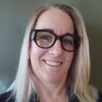 Elizabeth Larocque's Instagram, Twitter & Facebook