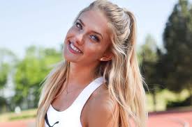 5 ft 9 in / 175 cm. A New Video Of The World S Hottest Athlete Is Going Viral
