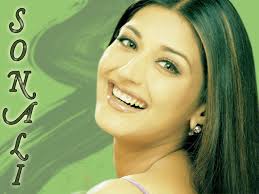 Mahesh babu, sonali bendre, lakshmi, annapoorna, satyanarayana, gollapudi maruthi rao, nagendra babu, raghubabu, shivaji raja, hema, prakash raj, anitha chowdary, lakshmipathi, m s. Hd Wallpaper Herunterladen Sonali Bendre Hd Sonali Bendre Hd Wallpaper 1280x960 Wallpapertip