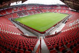 Kunstgras verdwijnt uit de nederlandse voetbalstadions. De Grolsch Veste Is Plots Grootste Voetbalstadion Van Nederland Fc Twente Tubantia Nl