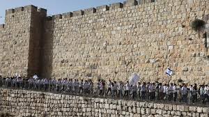 מקווה שהוא יעשה משהו.לטובת הכלל.נתפלל שהכל יעבור בשלום.והחמס יפנים שירושלים היא בירתה של ארצינו.ארץ ישראל.בהצלחה.נושאי הדגלים. Ktlueqg2u Qh9m