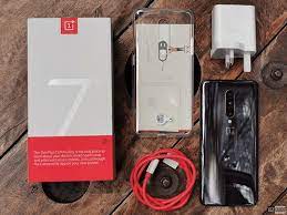 Oneplus 7 pro's colors are glossy mirror gray and the more appealing. Oneplus 7 Pro Unboxing And First Impressions