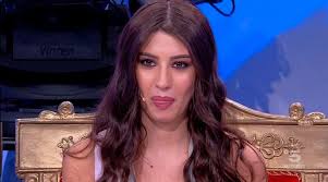 Il video del loro primo incontro e della loro esterna. La Scelta Di Angela Nasti Uomini E Donne Ecco Chi Ha Scelto Tra Alessio E Luca