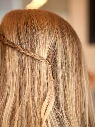 Apparently There S A Billion Different Ways To Use A Bobby Pin Here S How Chic Hairstyles Bobby Pin Hairstyles Bobby Pins