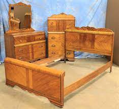 Vintage antique mahogany corner what not shelf w floral urn inlays. Antique 1930 S Waterfall Art Deco Bedroom Set Vanity Mirror Full Bed Dresser Ebay Art Deco Bedroom Furniture Waterfall Art Deco Art Deco Furniture