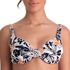 Rien de tel qu'un haut de maillot de bain bien étudié pour accueillir des formes voluptueuses. Haut De Maillot Balconnet A Armatures Par Deidad