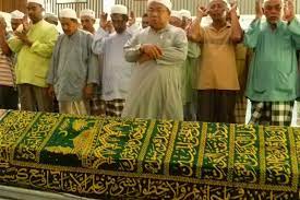 Setiap takbir dibacakan ayat dan doa yang berbeda. Prosedur Dan Tata Cara Sholat Jenazah Niat Bacaan Doa Bs Travel