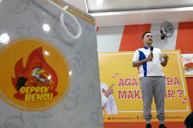 Geprek bensu, salah satu tempat makan ayam geprek milik salah satu publik figur dan artis ruben onsu. Ma Tolak Gugatan Ruben Onsu Soal Hak Atas Kepemilikan Nama Bensu