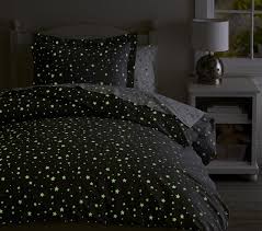 With a large selection of glow in the dark bedding that includes quilt/duvet covers in single, double and queen bed sizes, curtains, bed sheets, cushions and other luminescence bedroom. Boys Organic Shining Star Glow In The Dark Kids Duvet Cover Pottery Barn Kids