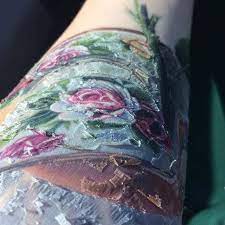 Laissez votre tatouage à l'air libre autant que possible. Combien De Temps Faut Il A Un Tatouage Pour Qu Il Cicatrise Tatouez