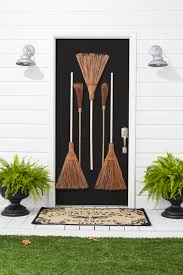 We also have a huge variety of outdoor halloween decorations, sale wreaths, garden adornments and more. 55 Best Outdoor Halloween Decoration Ideas Creative Halloween Front Yard Decorating