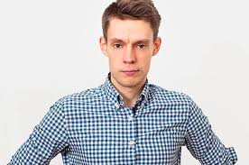Особый интерес вызывает закрытый образ жизни персоны. Yurij Dud Vstupilsya Za Devushek Kotorye Tusyat S Inostrancami Na Chm 2018 Spletnik