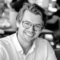 Edgar Mendonca's Instagram, Twitter & Facebook