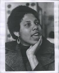 1970 Press Photo Mrs. Norma Eason opposes Evanston Superintendent