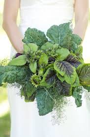 Small wedding bouquets floral wedding wedding flowers diy wedding trendy wedding wedding ideas herb wedding wedding things with so many amazing rustic wedding bouquets and country wedding flower choices out there sometimes it is difficult to select just the right bouquet. Fresh Herbs 9 Non Floral Wedding Bouquet Alternatives Alternative Bouquet Vegetable Bouquet Unique Wedding Bouquet