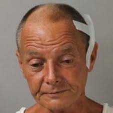 Nashville panhandler threatens people with metal pipe for being