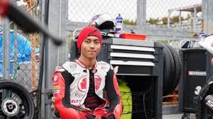 Watch motogp, moto2 and moto3 qualification and race streams on your pc, tablet or phone. Motomondiale Tragedia A Sepang Morto Giovane Pilota Munandar La Repubblica