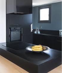 Une Cuisine Noir Mat Avec Ilot Cuisine Noire Cuisine Noir Mat Hotte Ilot Central