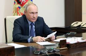 President putin's leading critic is on hunger strike and ahead of planned street protests they warn he could die. 8se4ox5mm2ikm