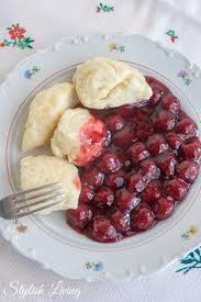 Kirschsuppe Mit Mehlklosschen Rezepte Kirschsuppe Mehlklosse