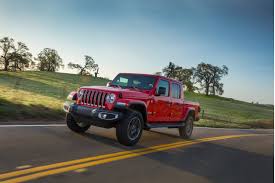 2020 Jeep Gladiator Vs 2019 Toyota Tacoma Compare Trucks