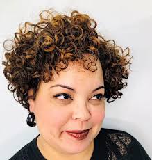 Thick side brush with taper fade. 40 Best Hairstyles For Fat Faces Women Styles At Life
