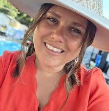 Aldi AOS Cat Chair and Barefoot Dreams Blanket Dupe Review