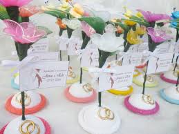 Lembrancinha de casamento e festas: flores em meia de seda | Elo7