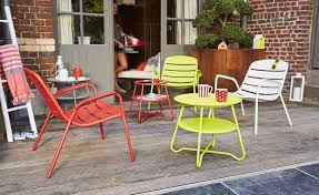 Mobilier Rouge Pour Un Jardin Eclatant Mobilier Jardin Mobilier Chaise D Exterieur